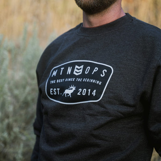 BADGE SWEATSHIRT