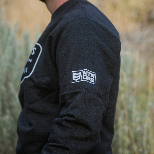 BADGE SWEATSHIRT